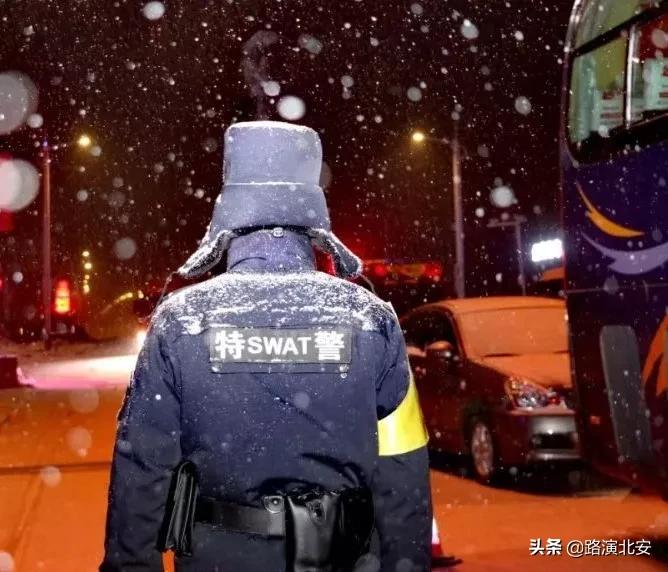 暖心守护抗击疫情,暖心疫情防控志愿者活动