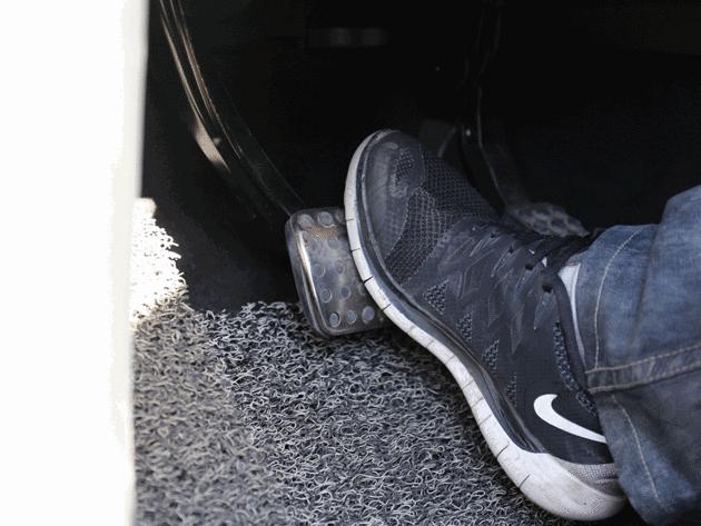 第一次去4s店要不要先试驾,第一次去4s店看车需要问些什么