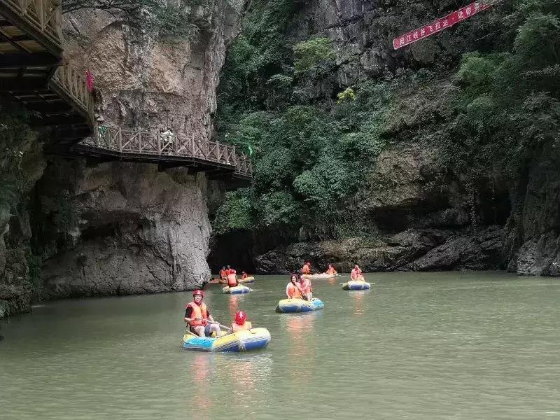 飞拉达攀岩溜索丛林溯溪地心探洞,清远飞拉达丛林探险