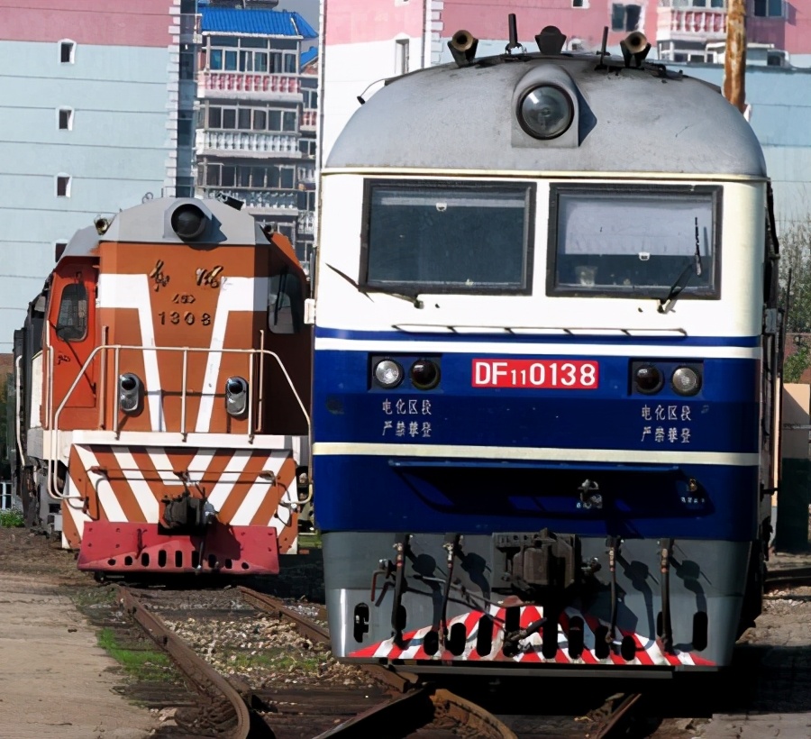 nd5内燃机车,gk1e内燃机车