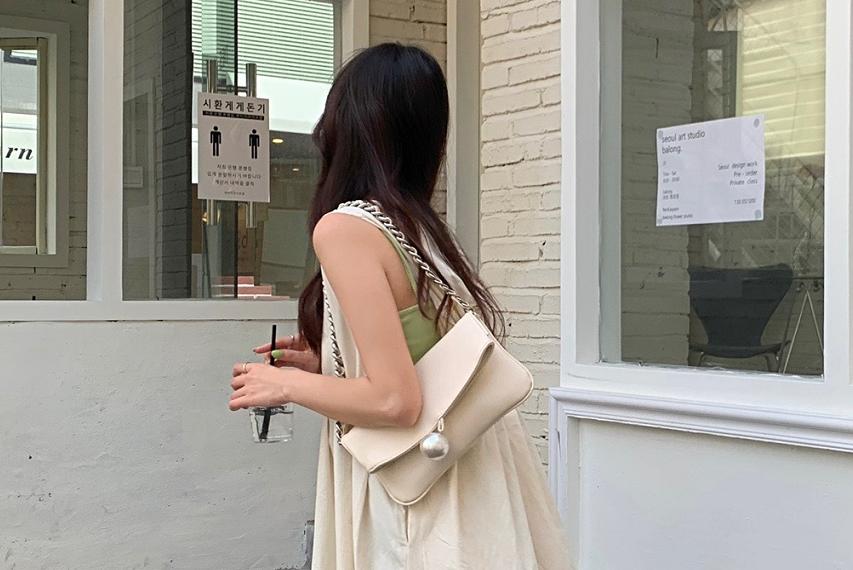 小ck和mk女包哪个好,小ck和ck的区别测试