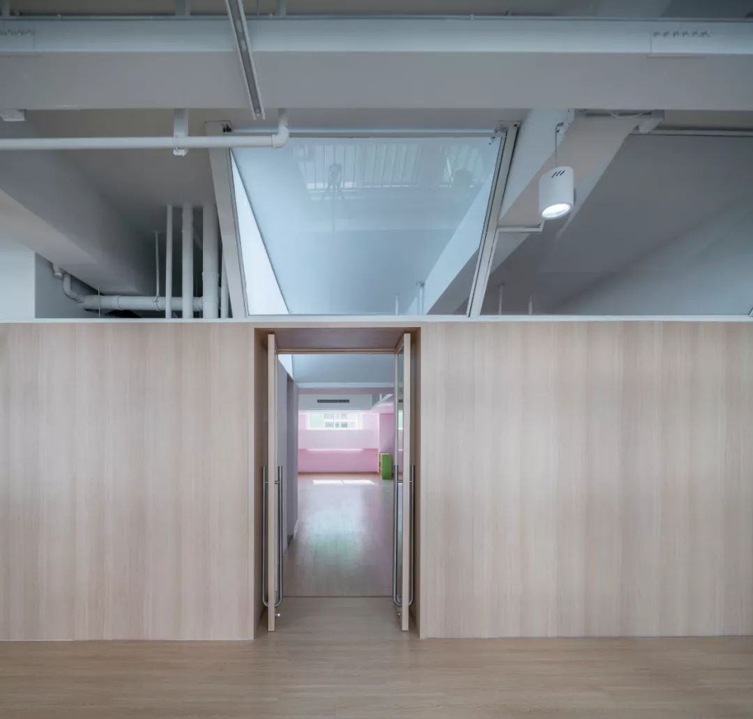 不随便,从设计打地基开始到室内功能设计,这个幼儿空间值得学习