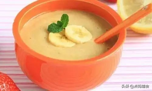 6-7月婴儿一天喂几次辅食食谱大全,6个月宝宝辅食可以代替一顿奶吗