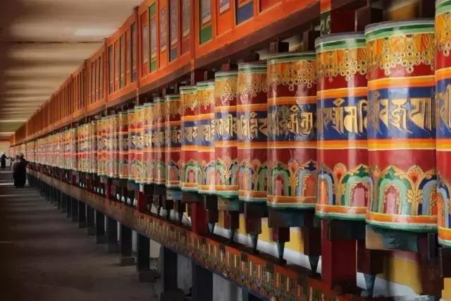 转经筒音乐完整,转经筒上的梵音