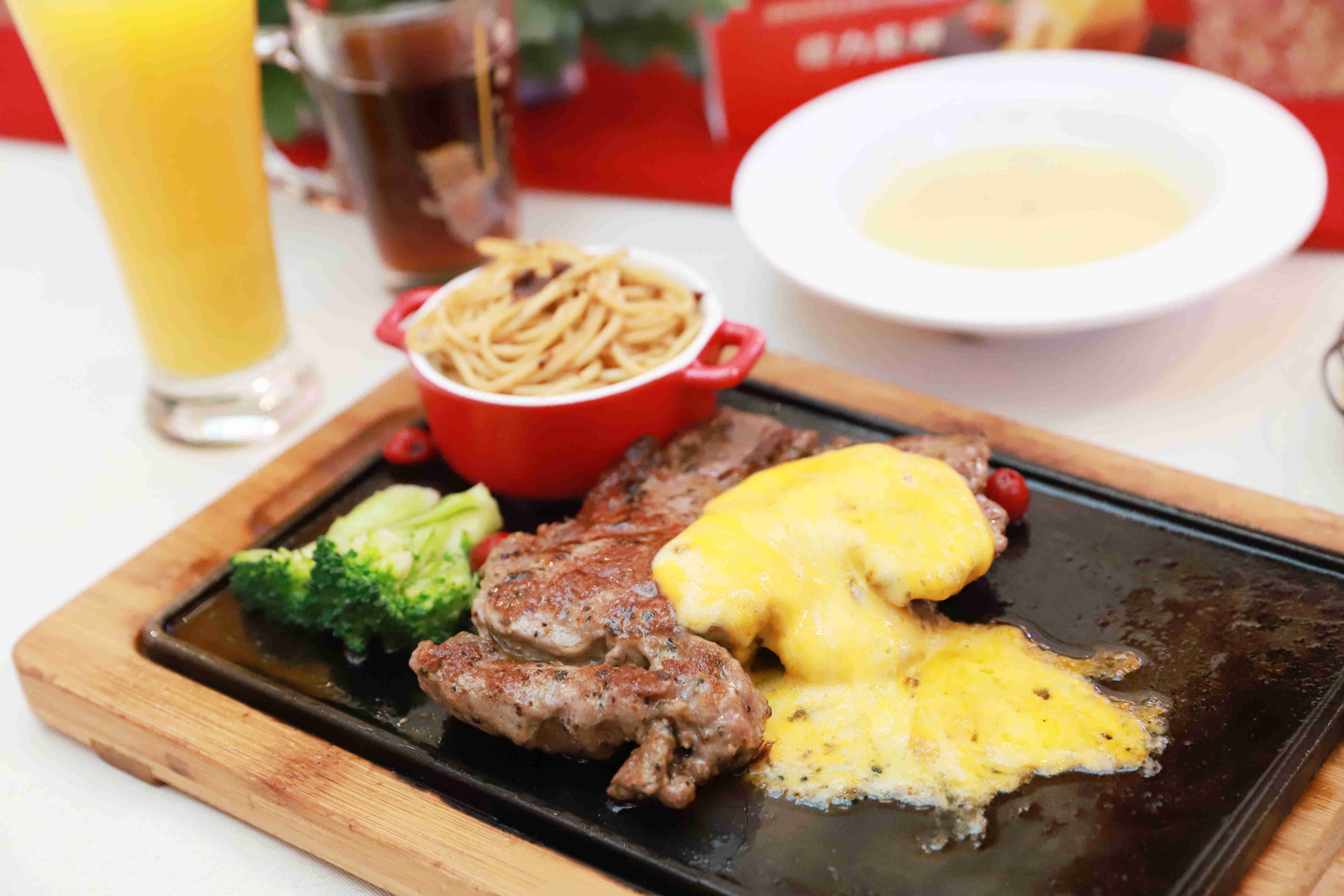 豪客来牛排三十周年,豪客来红胡椒劲骨牛排