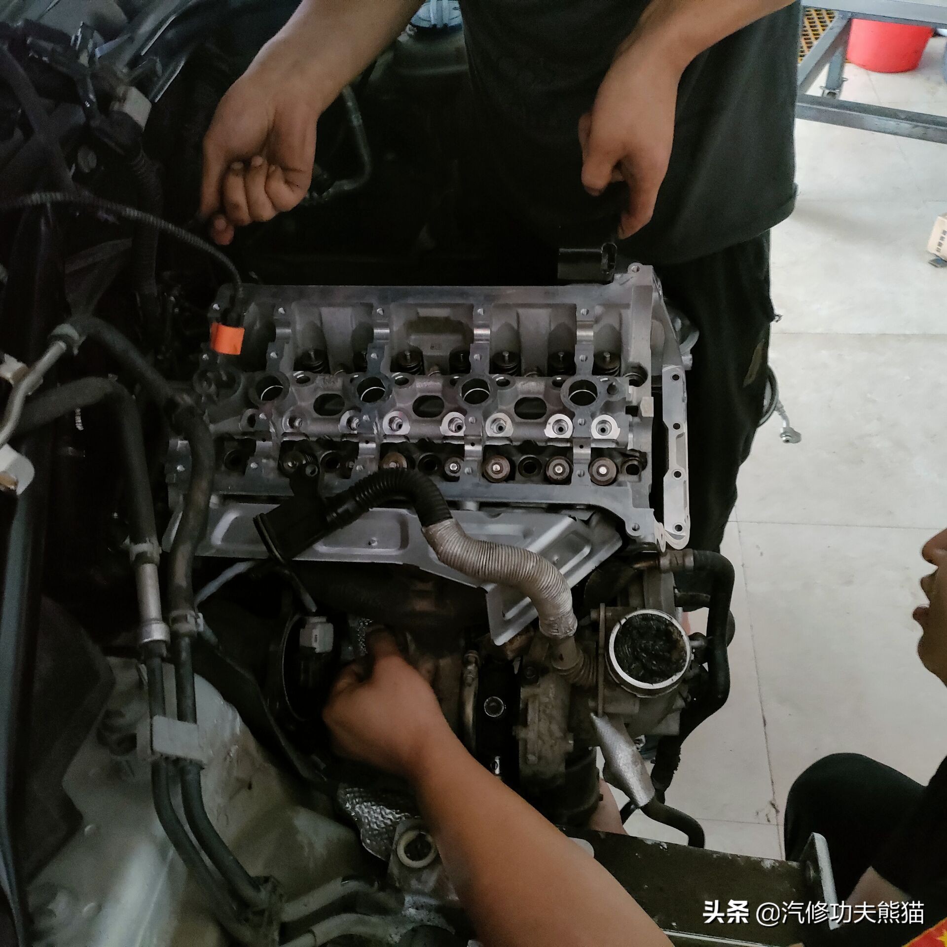 奥迪q5烧机油值不值得买,2015款奥迪q5舒适型烧机油