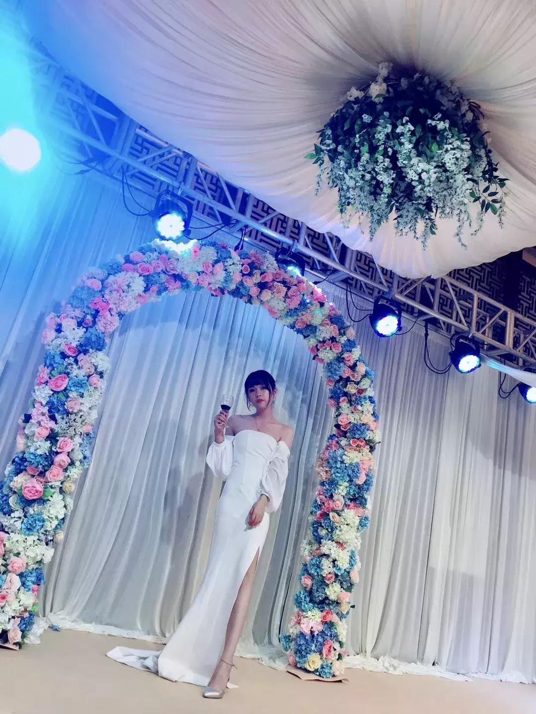 女大学生做微商月收入2万,14岁做微商月入10万