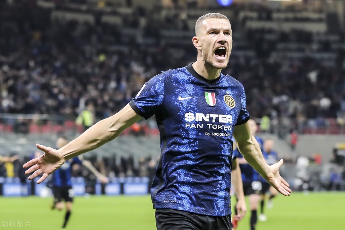 足坛历史第一空霸,中国足球十大空霸