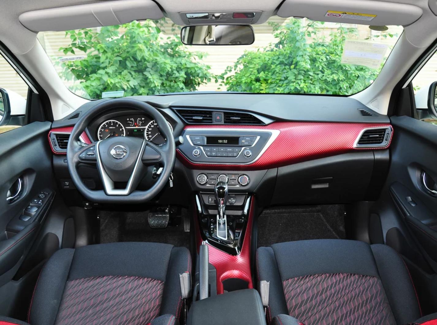 新款日产蓝鸟和轩逸,蓝鸟和轩逸经典哪个更值得购买