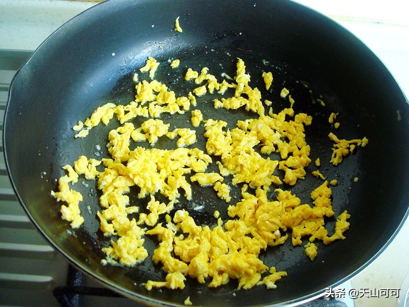 馄饨皮没吃完可以做什么,家里剩下馄饨皮怎么吃