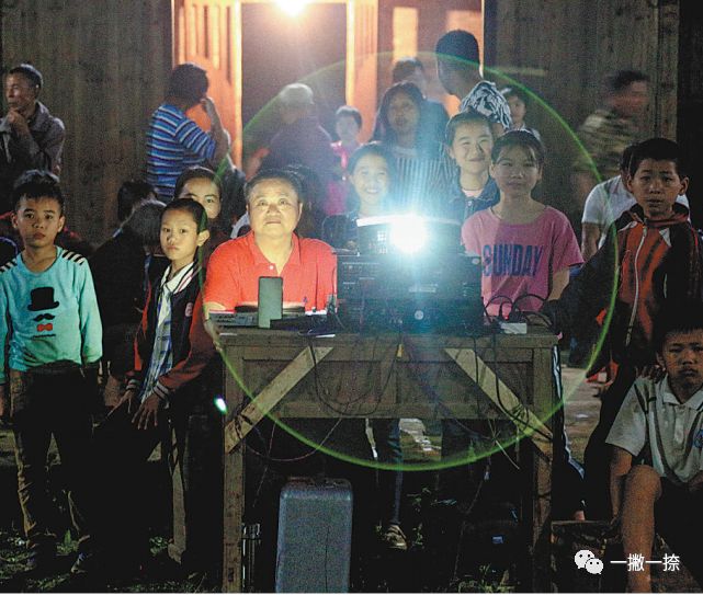 人民日报40年老照片全部,人民日报高质量短片