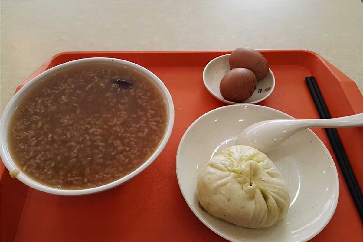 补牙是种植牙还是烤瓷牙好,缺牙修复用烤瓷牙还是种植牙