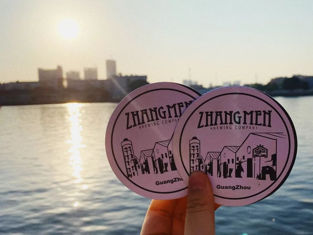 外国人喝中国精酿,外国人喝的真正的精酿