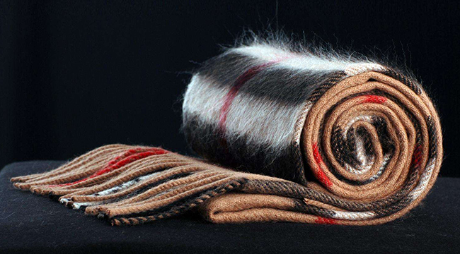 蔻驰羊毛围巾水洗缩水变硬,羊绒围巾缩水怎么恢复妙招