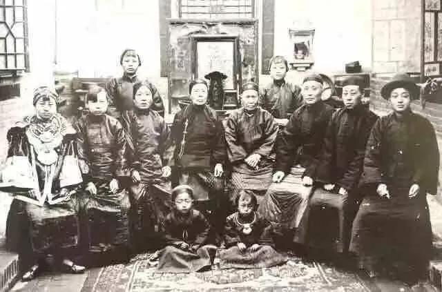 长命锁图片大全古代,古人颈饰长命锁