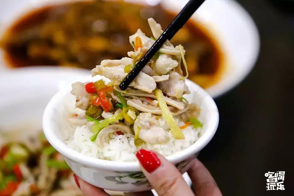 浏阳蒸菜腊鱼蒸豆豉,湖南特色浏阳蒸菜简单好吃又下饭