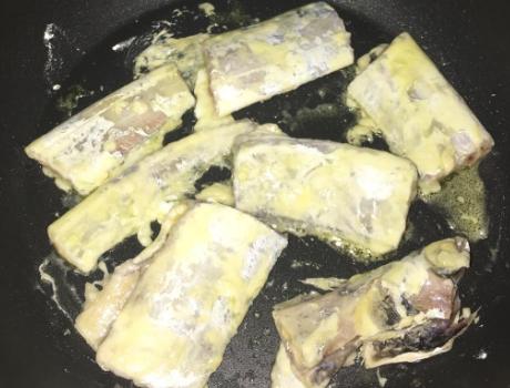 带鱼应该怎么红烧不散,带鱼的做法大全不带糖