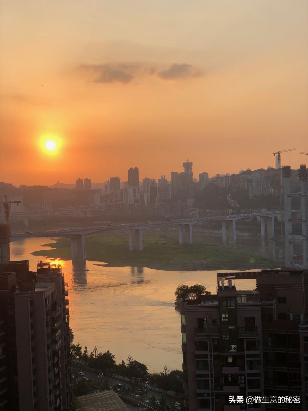 一个内衣店营业额5万,一个内衣店需要投资多少钱