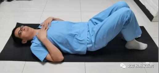 打工人腰痛自救,干活累的脊椎疼怎样缓解