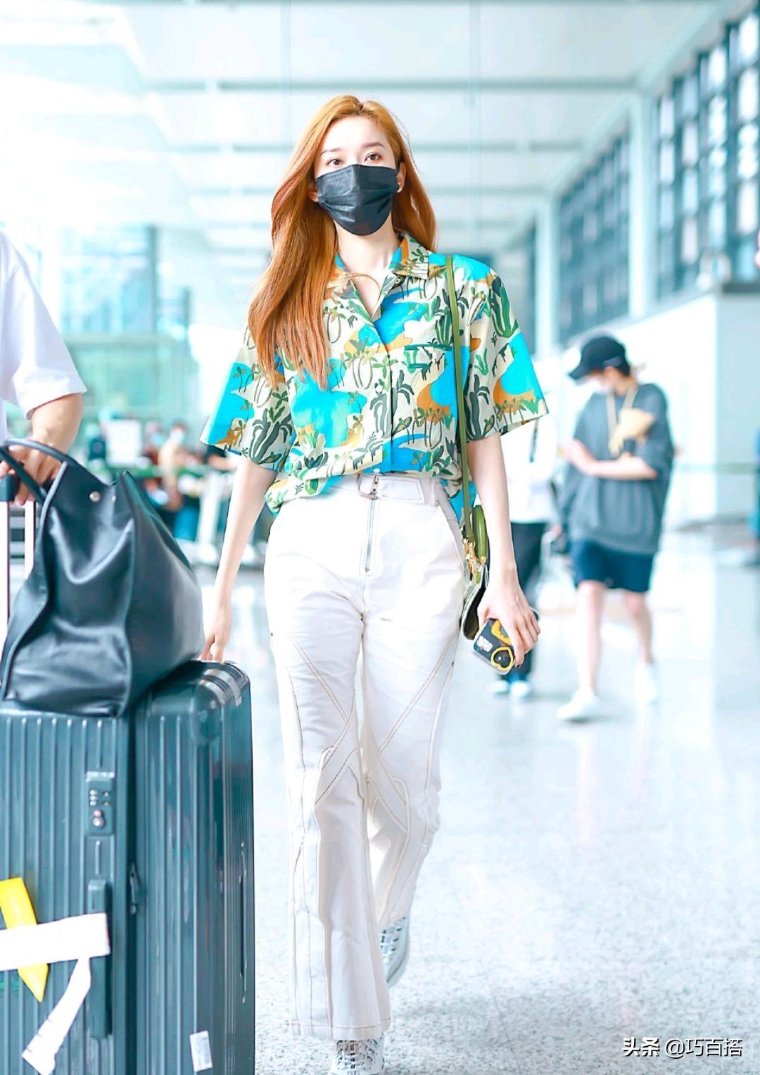 减龄脸型适合的穿搭,各种脸型所适合的穿搭