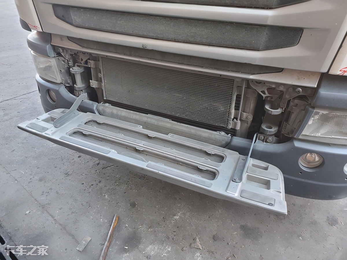 斯堪尼亚高速120公里,120万的斯堪尼亚视频