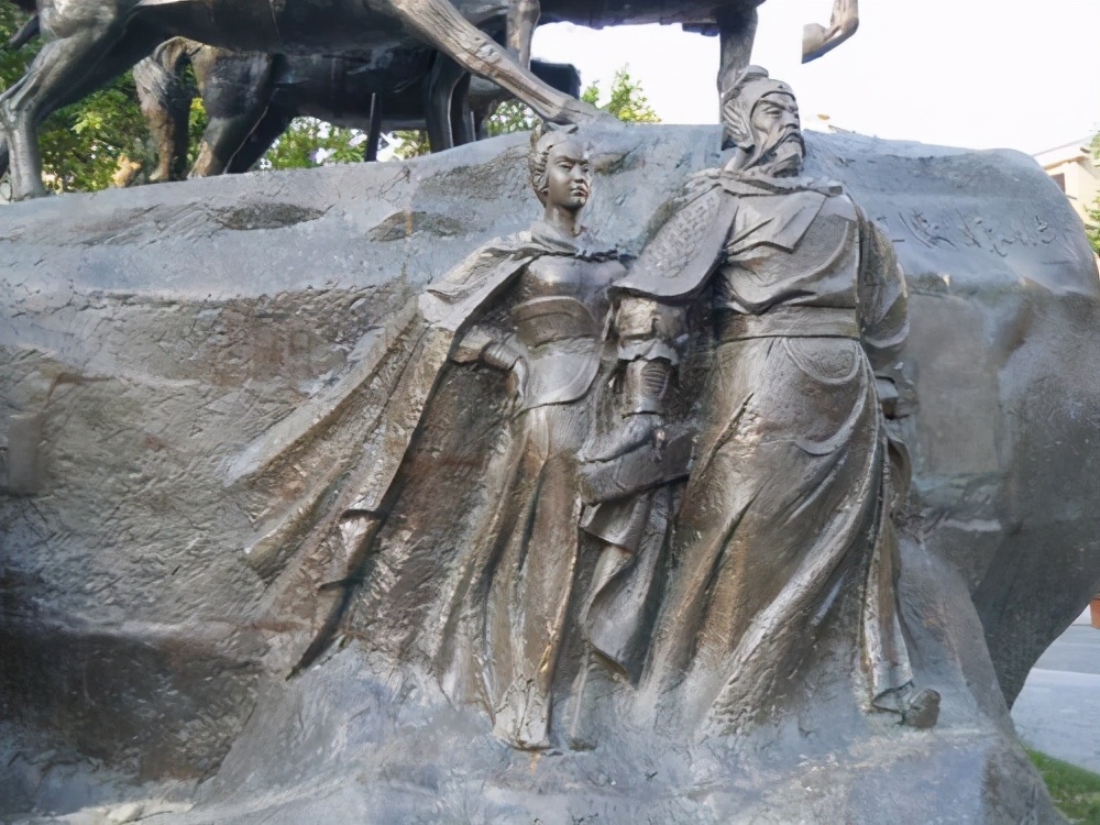 妙不可言令人拍案叫绝的对联,看似精妙绝伦的对联