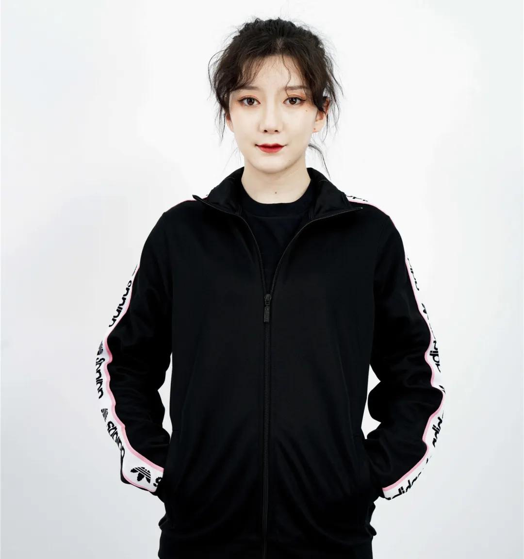 郑州的一家不怕亏钱的店，阿迪耐克百元买，全是正品不博眼球