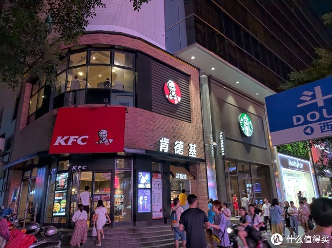 当苹果缺乏创造力时，诺基亚“顶”了上来：NOKIA9PureView体验