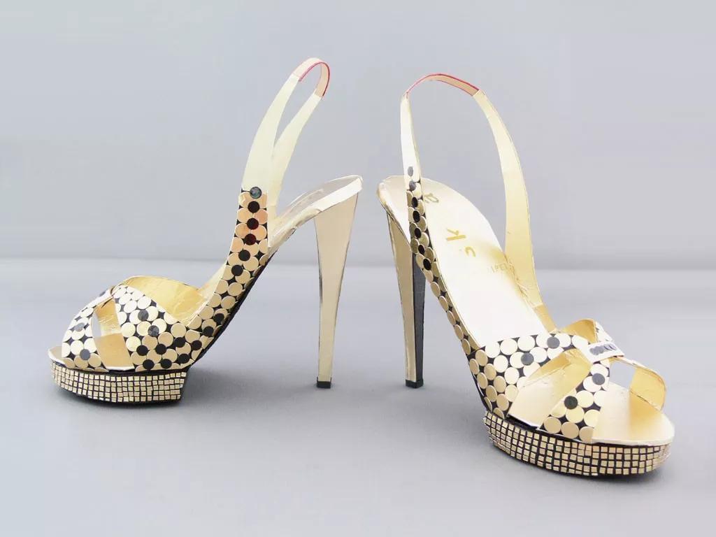 纸扎亮相巴黎,纸扎荣登巴黎