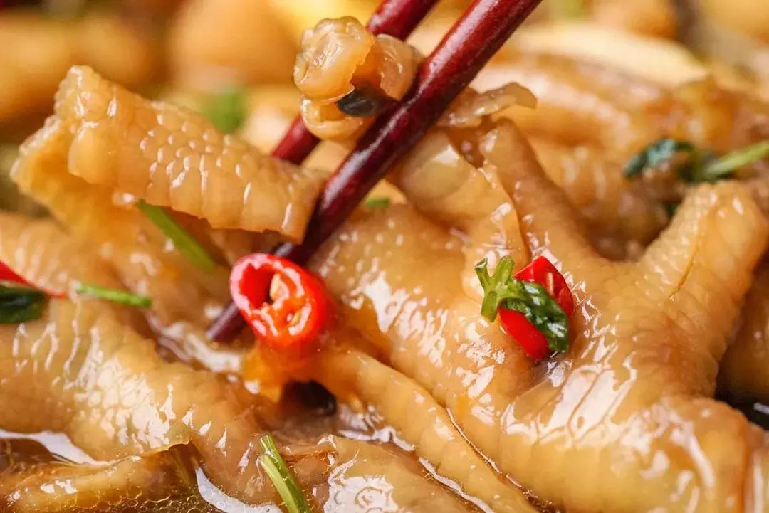 最简单的酸辣无骨凤爪做法,酸辣无骨凤爪最正宗的做法