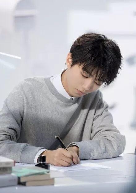 明星同款可以吃的文具,明星同款的文具又可爱又萌