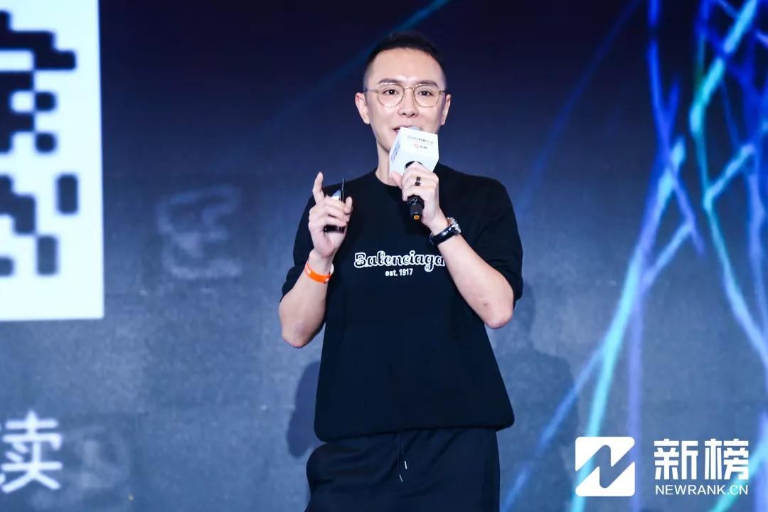 一晚涨粉七十万,一夜涨粉17w