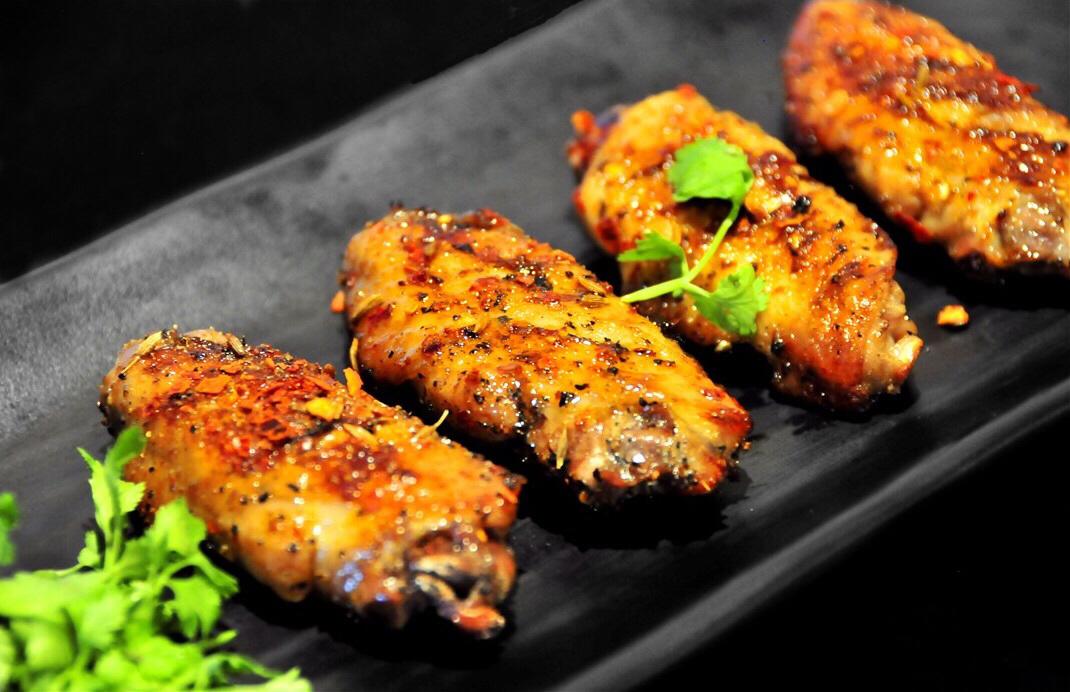 隐藏在胡同里的炸串,藏在路边的炸串摊