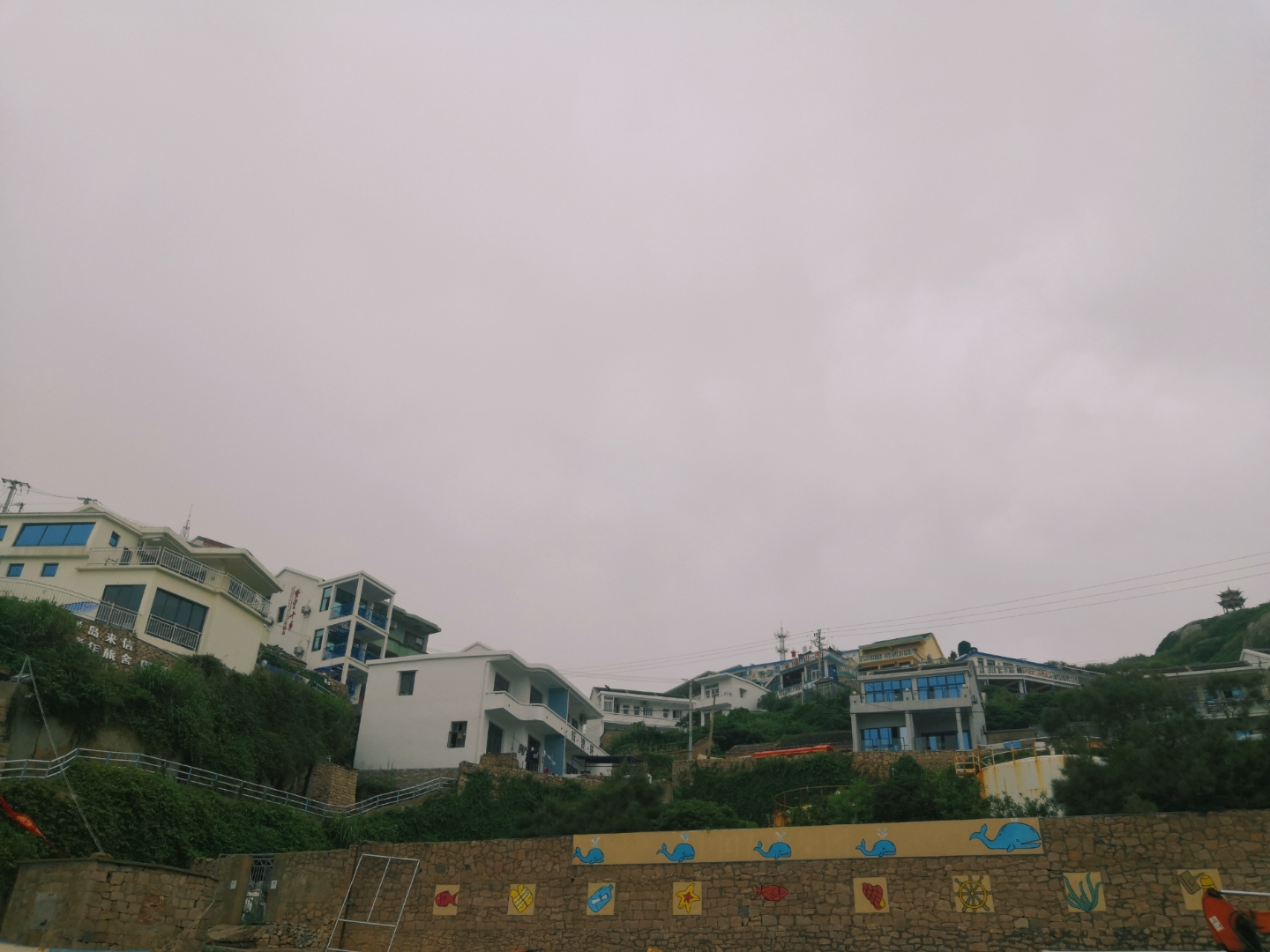 东极岛，这座远离城市喧嚣的小众海岛，因韩寒的《后会无期》大火