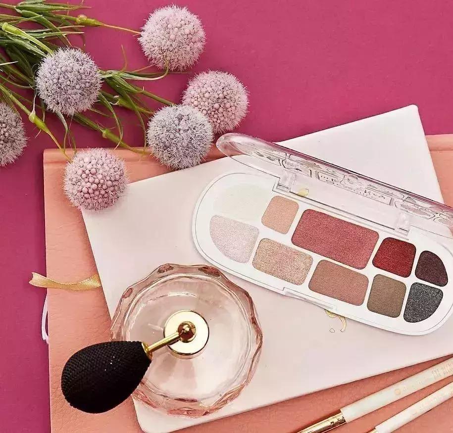 单眼皮眼妆画法教程肿眼泡,单眼皮肿眼泡春日桃花妆