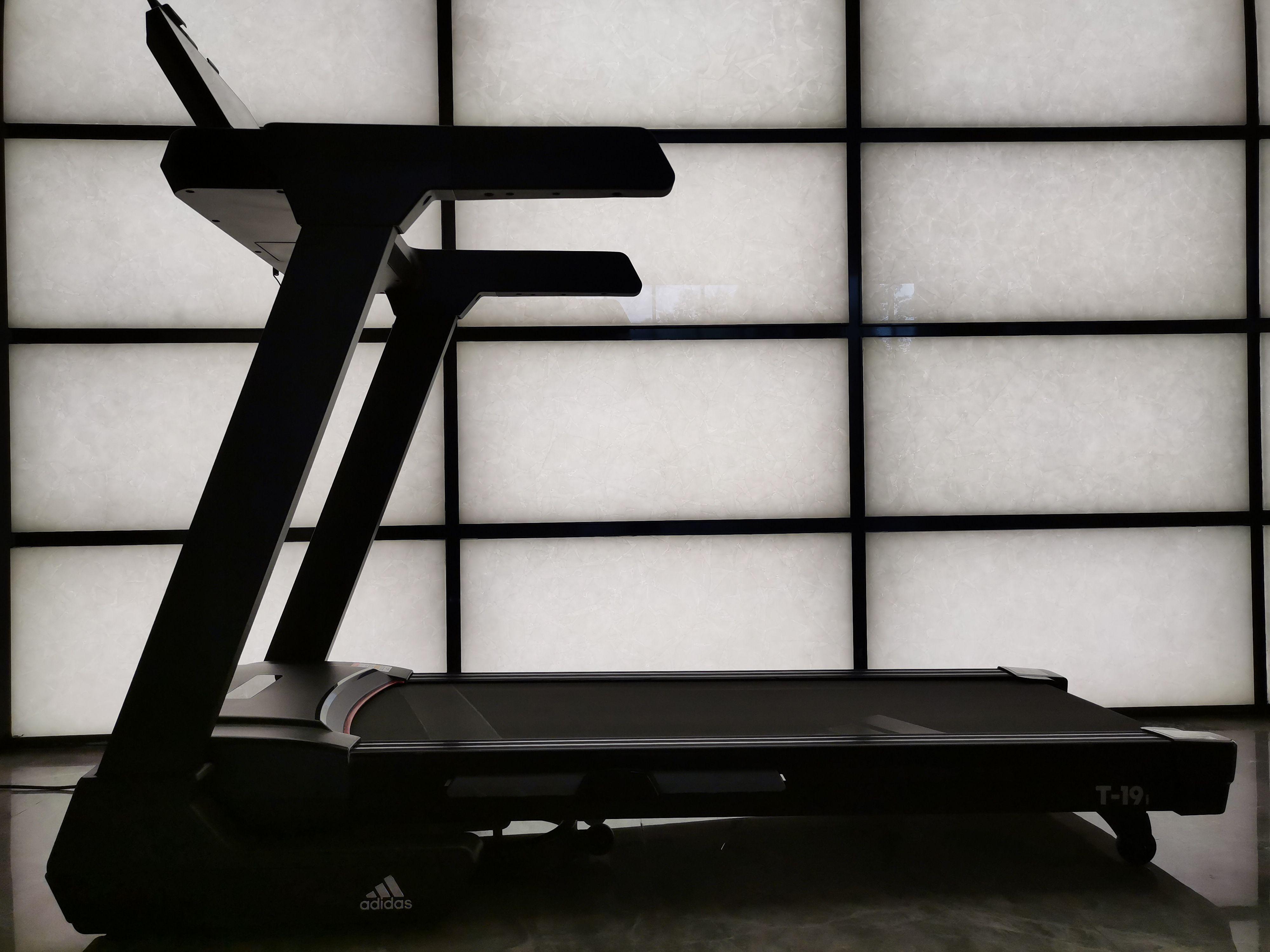 阿迪达斯跑步机t-19x,阿迪达斯轻爵跑步机