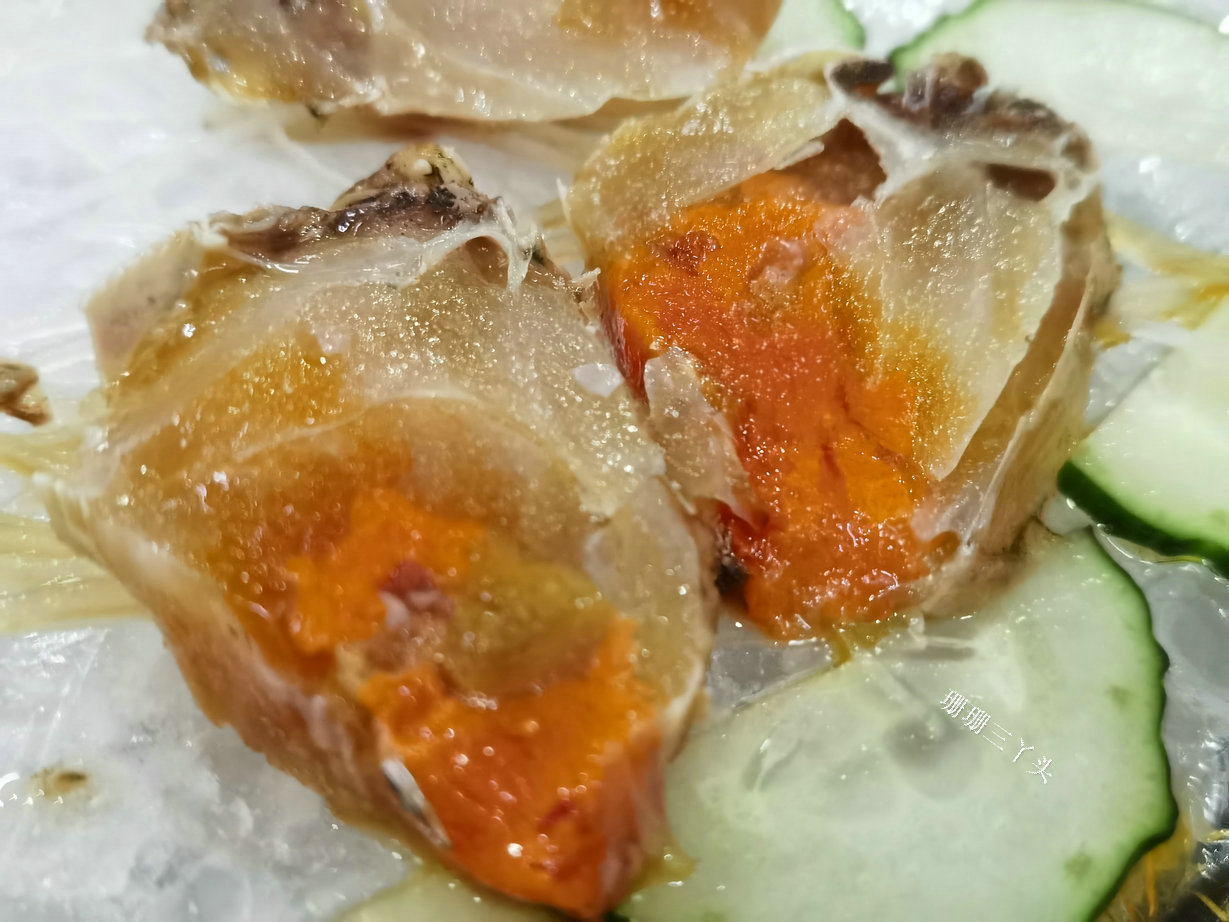 潮州品尝“最原始”味的“生腌蟹”，凝胶似的蟹膏，啫喱般的蟹肉