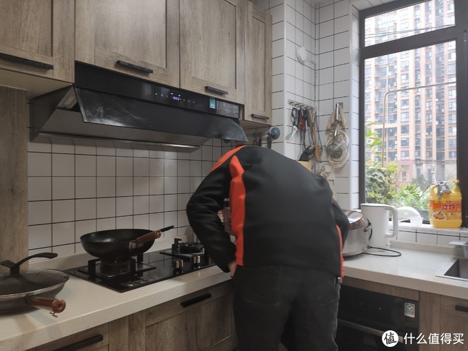油烟机上门清洁服务,专业清洗厨房油烟机上门服务