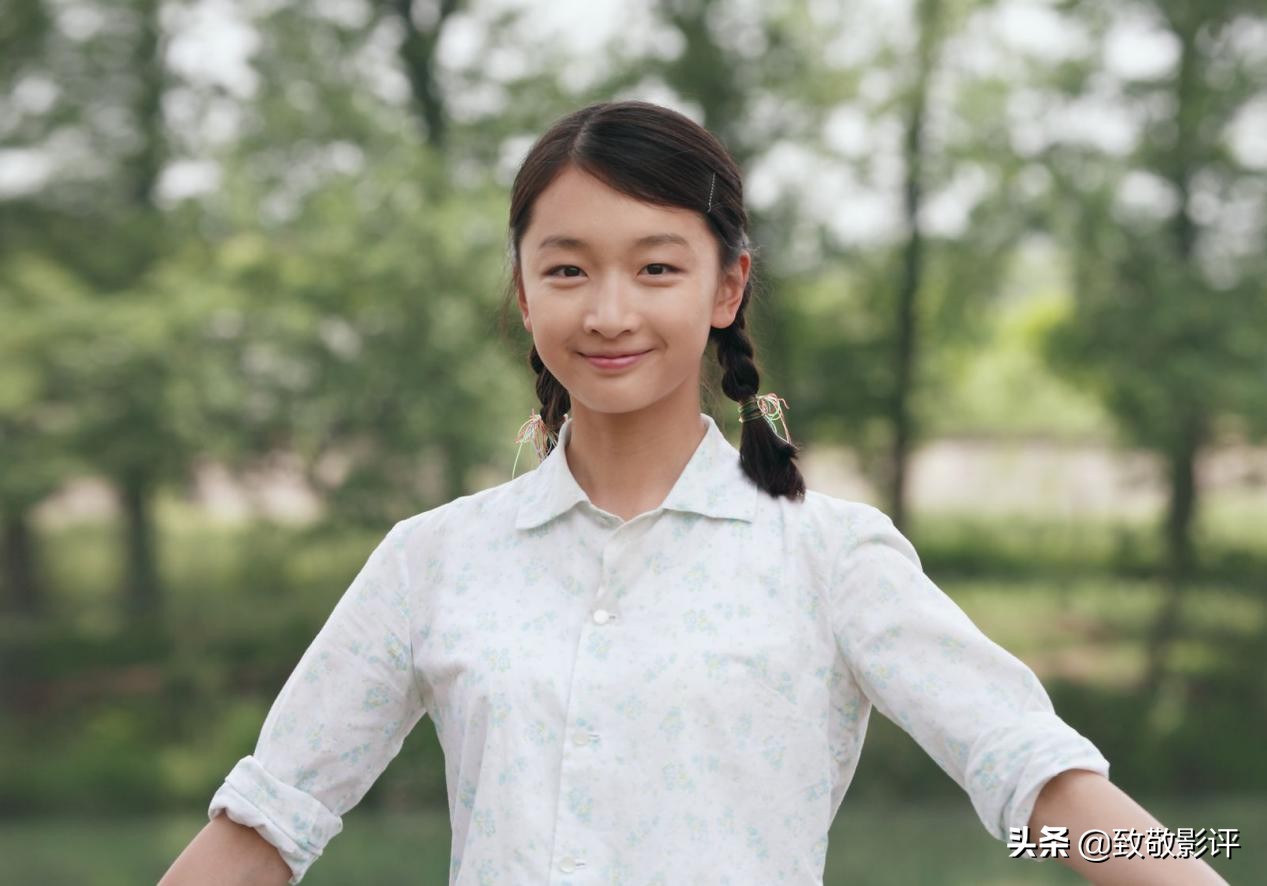 长得一般却爆红的女星周冬雨,周冬雨颜值巅峰解析