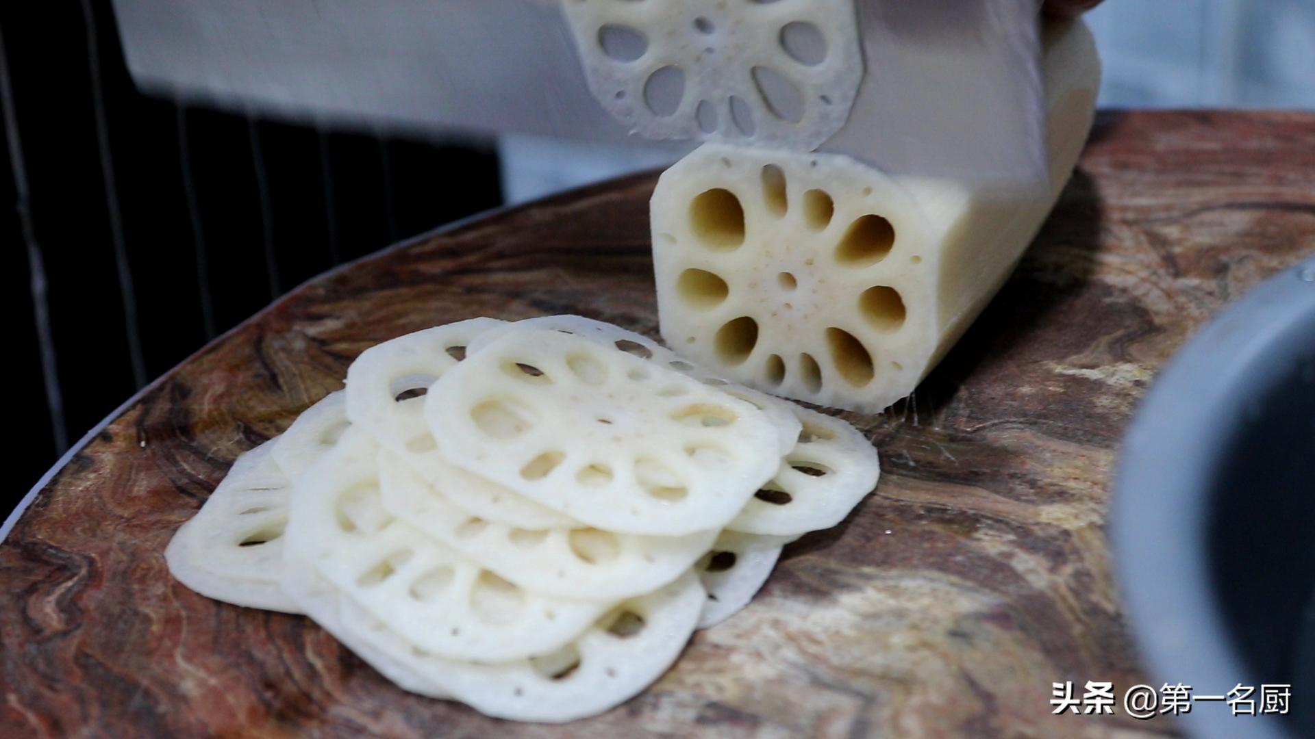 为什么饭店的凉拌藕片那么好吃？原来拌汁有技巧，这样做爽口入味