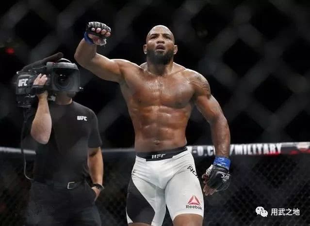 黑龙统治了ufc中量级多少年,黑龙ufc最惨一战