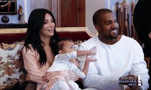 生长于戏精家族，靠整容，卖口红，成为福布斯最年轻的富婆