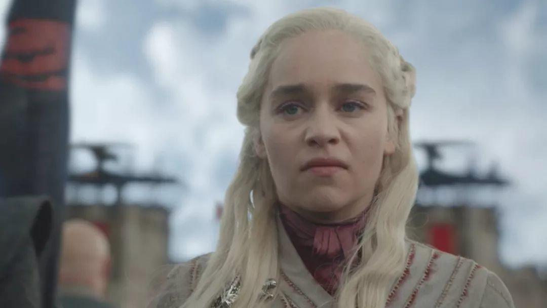 她不垮，神剧就不会垮