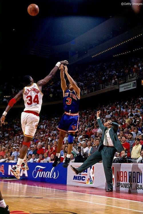 尤因与奥拉朱旺总决赛,尤因和奥拉朱旺抢七