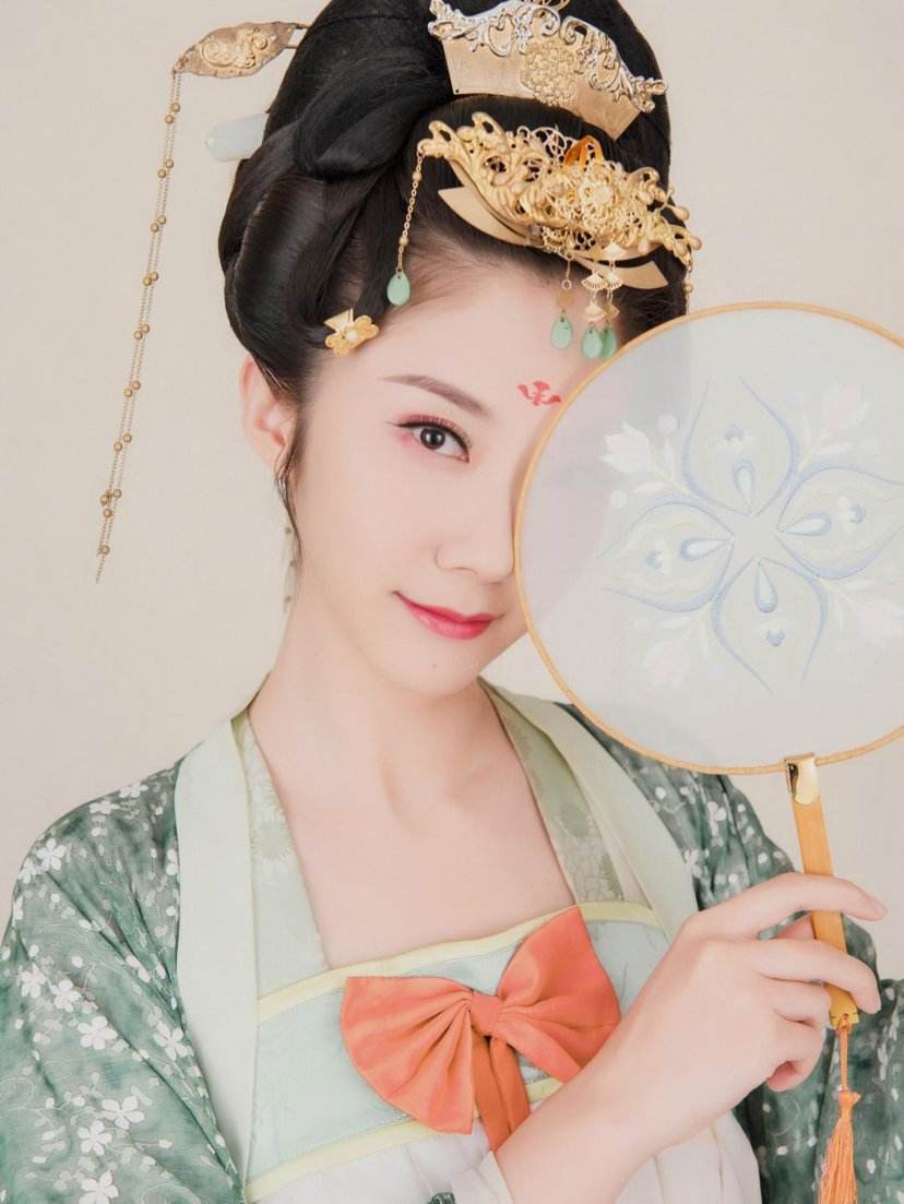 杨贵妃到底是从哪里弄来的荔枝呢,杨贵妃是哪里人为什么爱吃荔枝