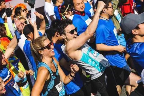 王健林万达有没有投资足球,万达王健林谈运动