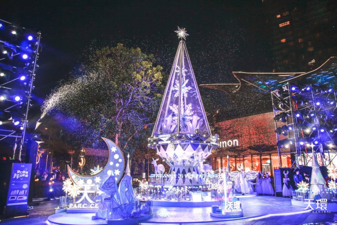 美已经不够了，今年的圣诞美陈必须“玩”起来