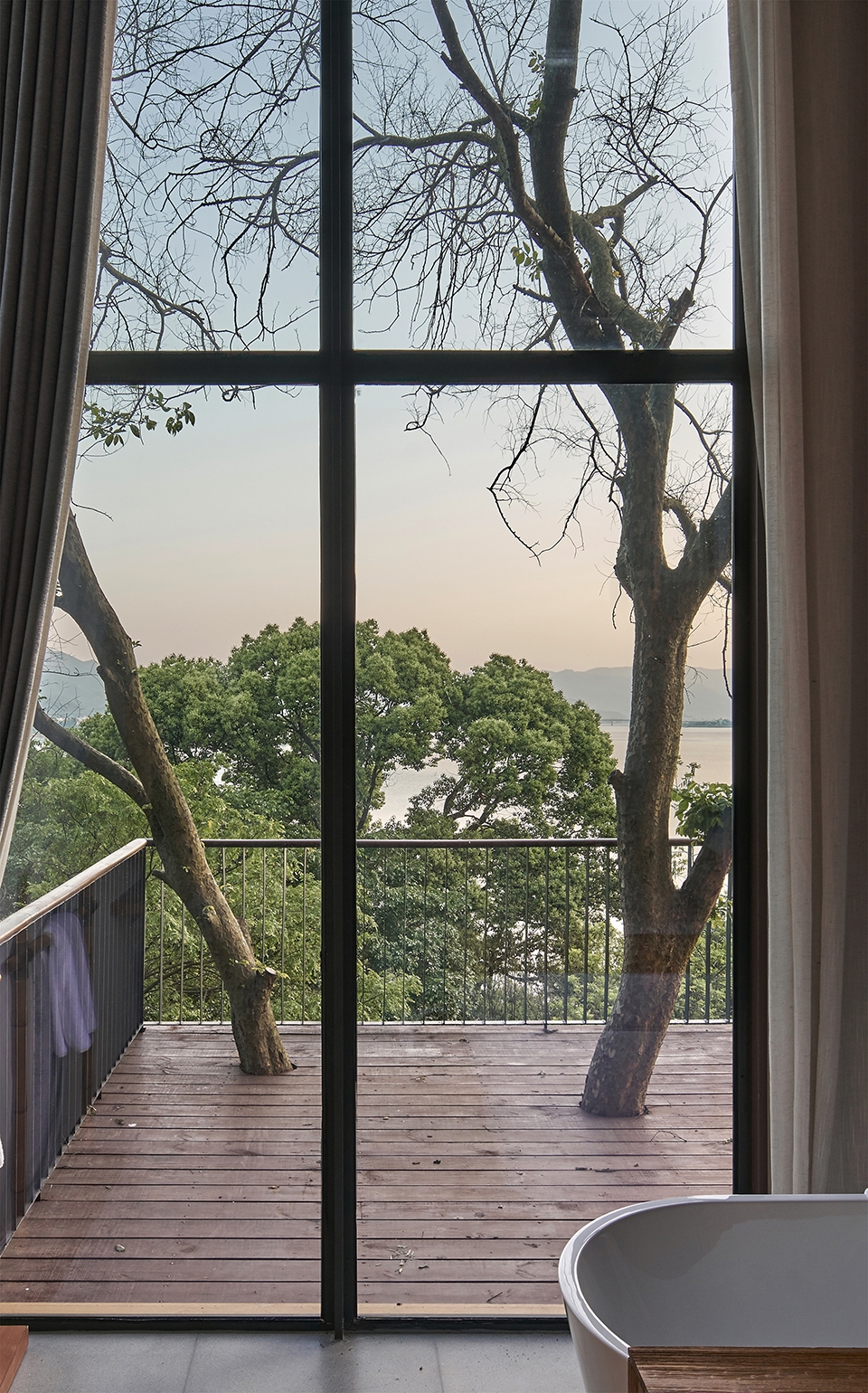 杭州桐庐富春江天空之城高端民宿,建德富春江最美民宿第一名