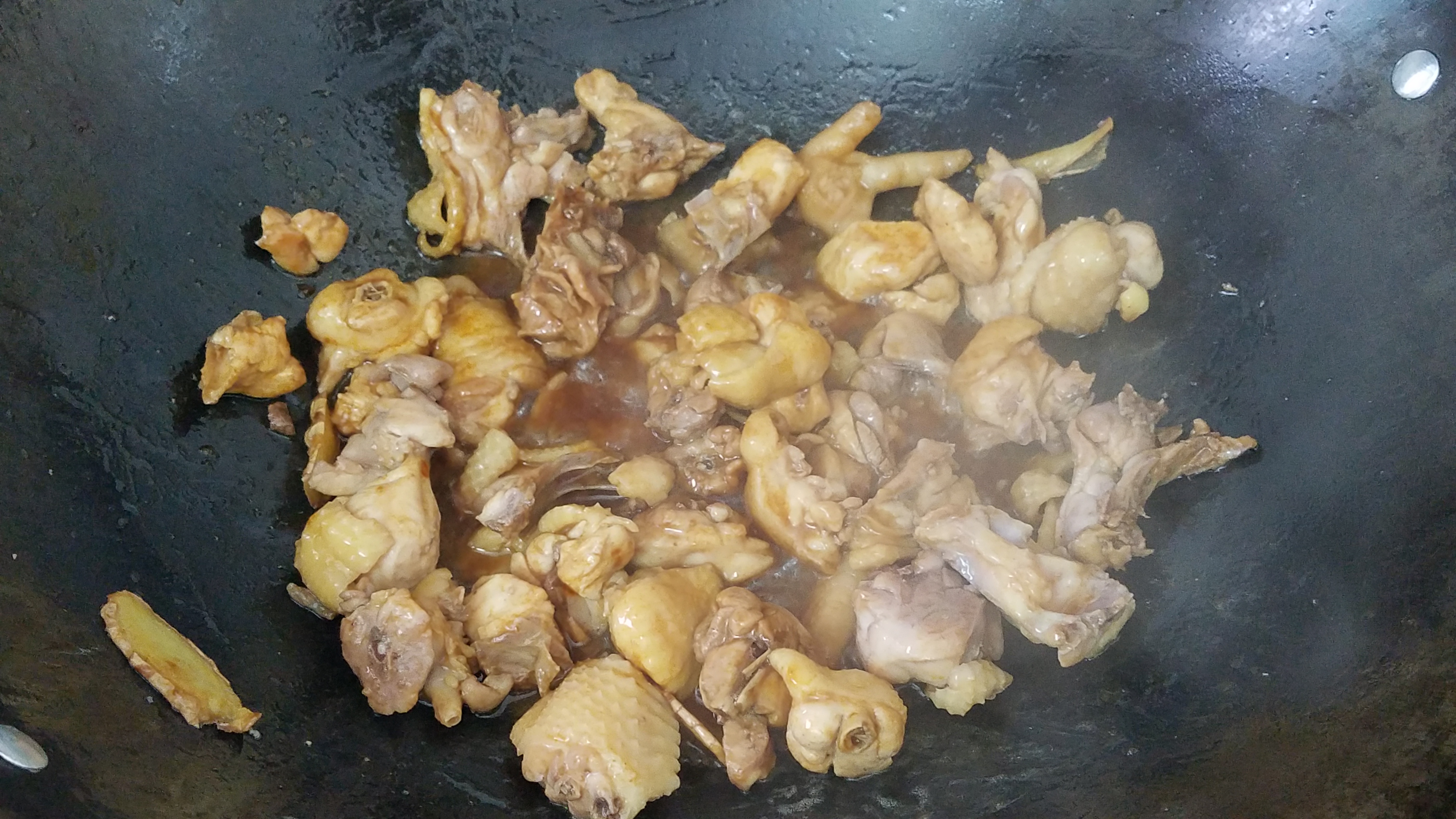 教你做香喷喷的泰式菠萝鸡肉炒饭,炒鸡肉怎么操作才香喷喷的