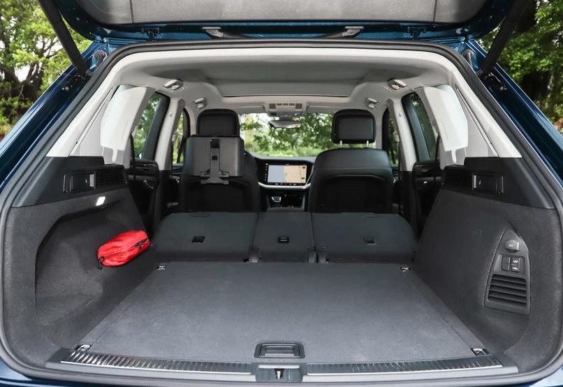 与大众途锐同平台的车,和卡宴一个平台的大众